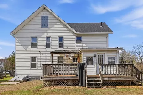 1016 Chestnut St, Palmer, MA 01069