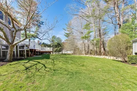Exterior - 101 River Rd, Hanover, MA 02339 photo 5 of 8