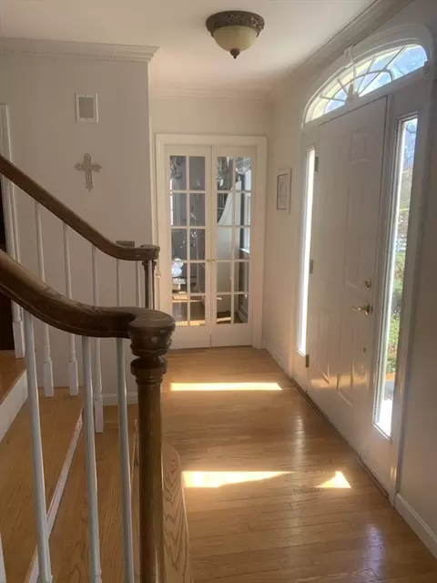 Entry Way - 101 River Rd, Hanover, MA 02339 photo 1 of 5