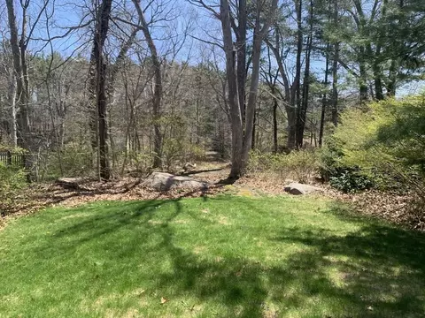 Exterior - 101 River Rd, Hanover, MA 02339 photo 8 of 8
