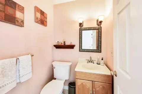 Bath - 101 River Rd, Hanover, MA 02339 photo 1 of 2