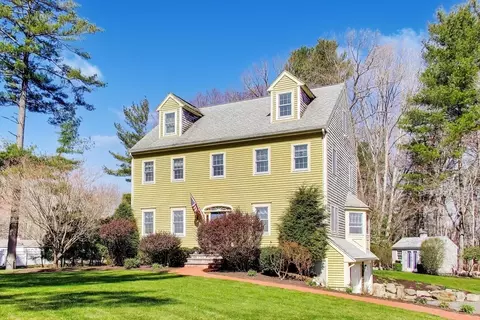 101 River Rd, Hanover, MA 02339