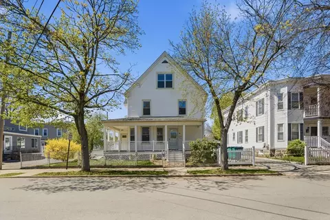 20 Lexington St, Lynn, MA 01902