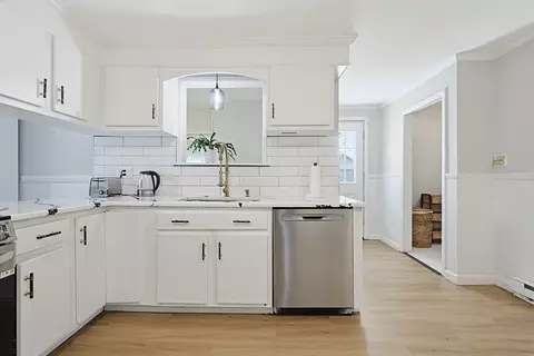 7 Miscoe Rd, Worcester, MA 01604 photo 9