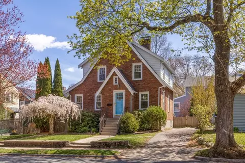 220 Hillside Ave, Arlington, MA 02476 photo 2