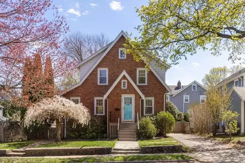 220 Hillside Ave, Arlington, MA 02476