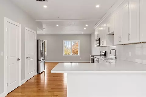 10 Windsor St #C, Worcester, MA 01605 photo 13