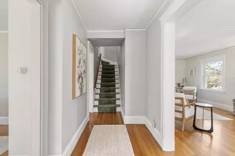 Entry Way - 54 Pratt St, Reading, MA 01867 photo 8 of 9