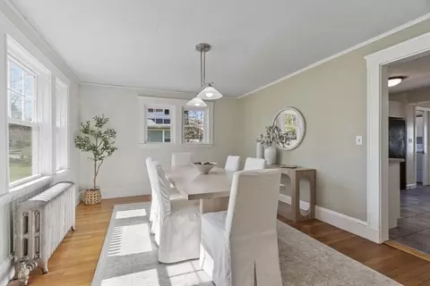 Dining - 54 Pratt St, Reading, MA 01867 photo 1 of 4