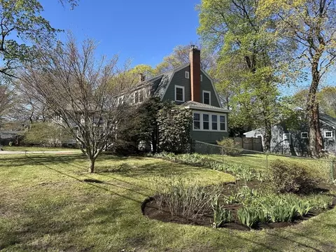 Exterior - 54 Pratt St, Reading, MA 01867 photo 7 of 7