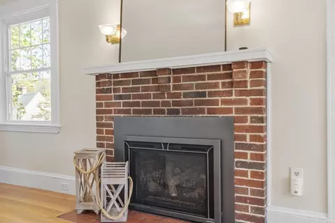 Living - 54 Pratt St, Reading, MA 01867 photo 4 of 4