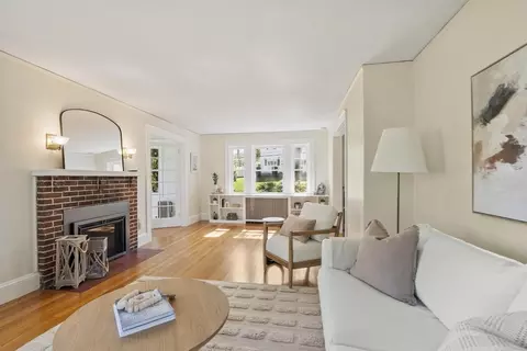 Living - 54 Pratt St, Reading, MA 01867 photo 3 of 4