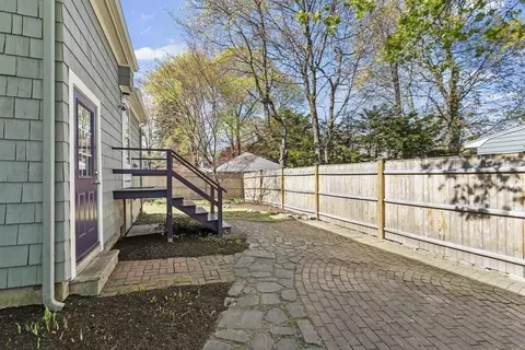 Exterior - 54 Pratt St, Reading, MA 01867 photo 4 of 7