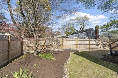 Exterior - 54 Pratt St, Reading, MA 01867 photo 6 of 7
