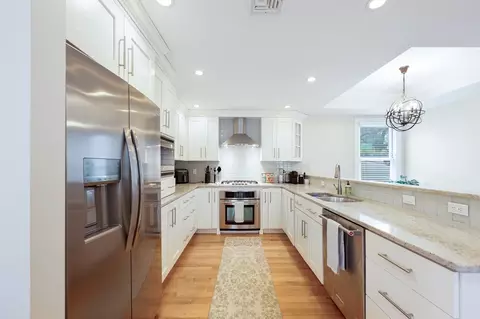 8 Covington St #1, Boston, MA 02127