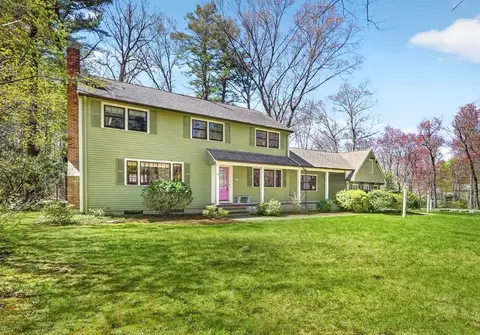 14 Beverly Rd, Bedford, MA 01730
