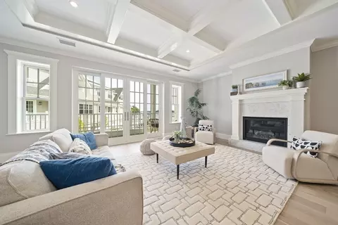128 Elm St #313, Cohasset, MA 02025