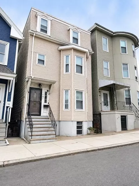 791 Saratoga St, Boston, MA 02128