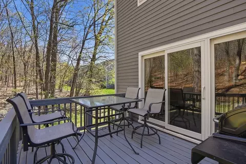 Exterior - 31 Blithewood Ave #701, Worcester, MA 01604 photo 4 of 6