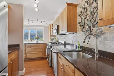 Kitchen - 31 Blithewood Ave #701, Worcester, MA 01604 photo 2 of 4