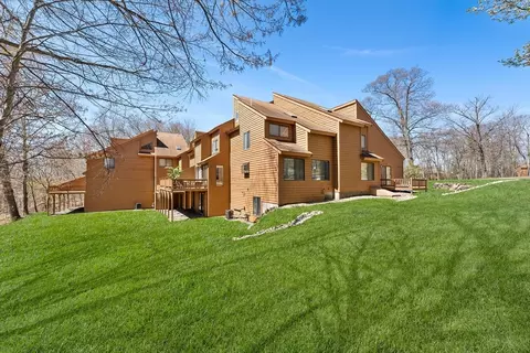 61 Clement Ct #61, Haverhill, MA 01832