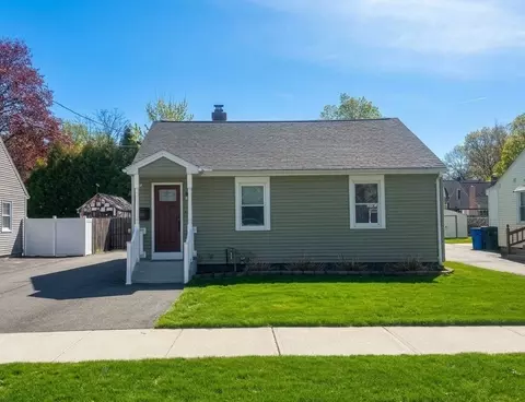 23 Gilman St, Springfield, MA 01118