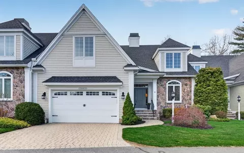 25 Crenshaw Ln #15-2, Andover, MA 01810