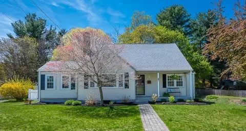 14 Knollwood Dr, Shrewsbury, MA 01545