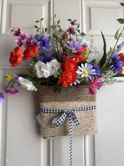 Entry Way - 147 Jefferson St, Fall River, MA 02721 photo 1 of 1