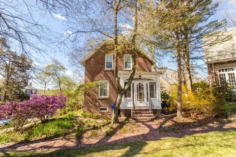 54 Southbourne Rd, Boston, MA 02130