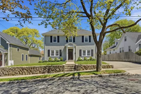 75 School St, Melrose, MA 02176