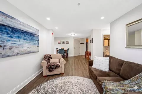 200 Market St #3211, Lowell, MA 01852