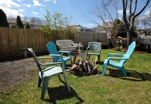 Exterior - 12 L St, Hull, MA 02045 photo 5 of 8