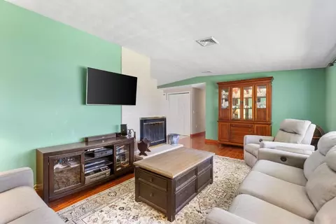 52 Coolidge Rd, Danvers, MA 01923 photo 6