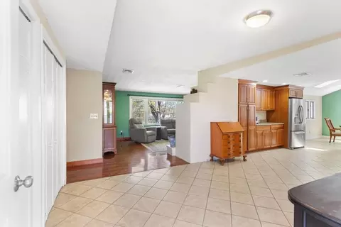 52 Coolidge Rd, Danvers, MA 01923 photo 3