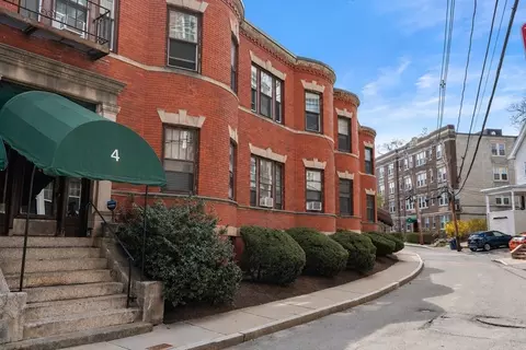4 Colliston Rd #B, Brighton, MA 02135