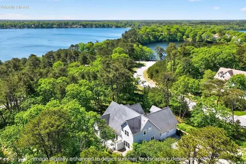 72 Winstead Rd, Brewster, MA 02631