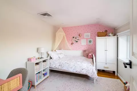 Bedroom - 255 Elm St, Marshfield, MA 02050 photo 3 of 4