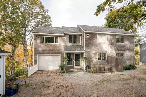 Exterior - 255 Elm St, Marshfield, MA 02050 photo 2 of 10