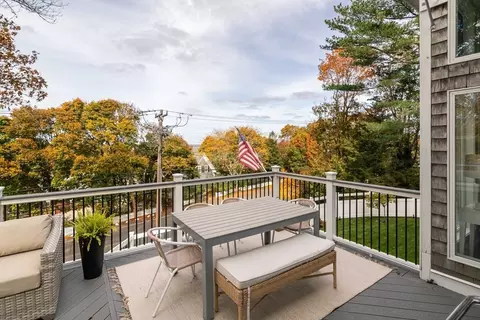 Exterior - 255 Elm St, Marshfield, MA 02050 photo 8 of 10