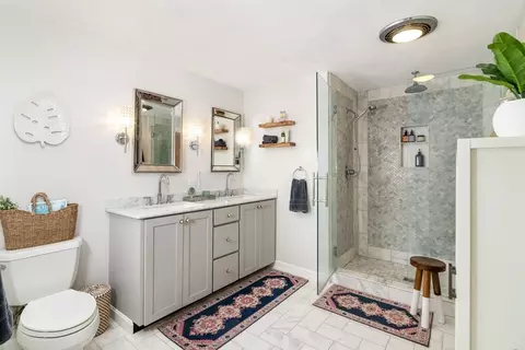 Bath - 255 Elm St, Marshfield, MA 02050 photo 2 of 4