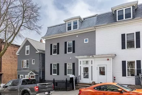 417 E 7th St #2, Boston, MA 02127