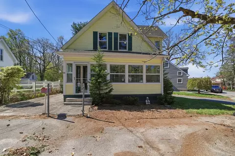 66 High St, Northbridge, MA 01588