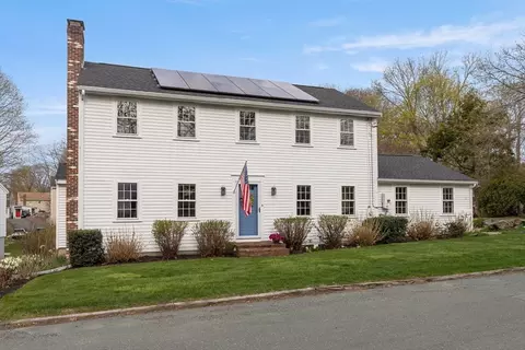Exterior - 20 Middle St, Beverly, MA 01915 photo 2 of 11