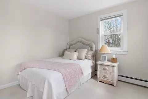 Bedroom - 20 Middle St, Beverly, MA 01915 photo 5 of 6