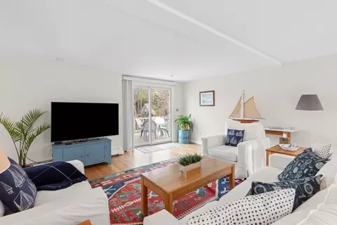 Living - 20 Middle St, Beverly, MA 01915 photo 2 of 4