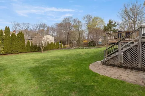 Exterior - 20 Middle St, Beverly, MA 01915 photo 5 of 11