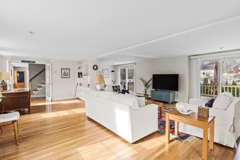 Living - 20 Middle St, Beverly, MA 01915 photo 3 of 4
