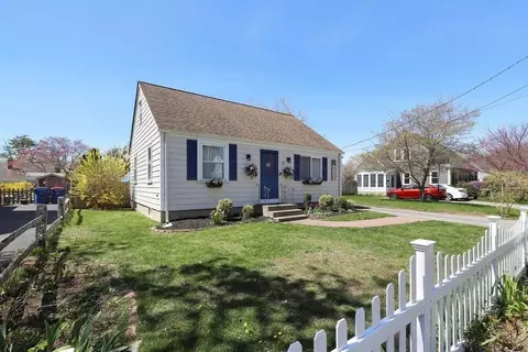 30 Haig Ave, Seekonk, MA 02771