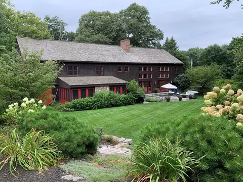 330 Lowell Rd, Concord, MA 01742